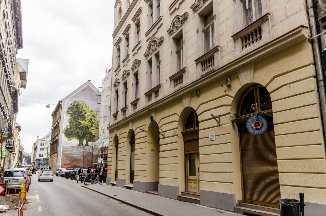 Kl32 In Jewish Quarter. Budapešť